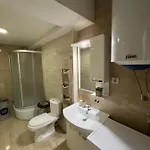 La Maison アパート *
